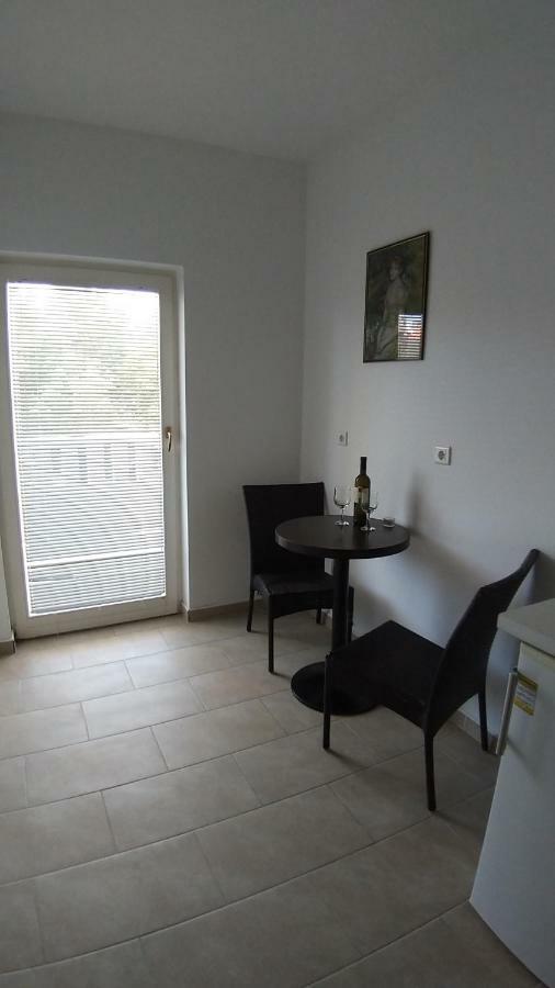 Guesthouse Villa Jurisic Novalja Bagian luar foto